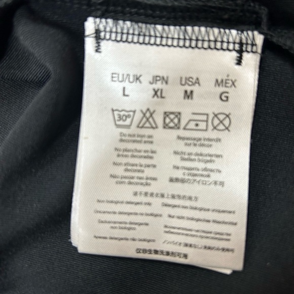 Aston Martin Formula One Lifestyle Tech Hoodie Crypto Jacket Racing L NWT Black - Picture 14 of 16